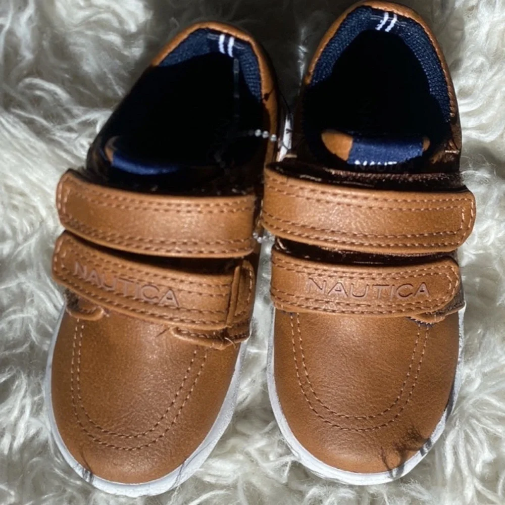 Nautica Toddler Double Strap Sneakers Size 5